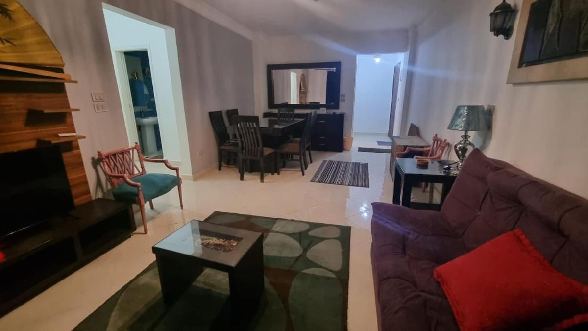 Gardenya Flat Near Tulip 356 *